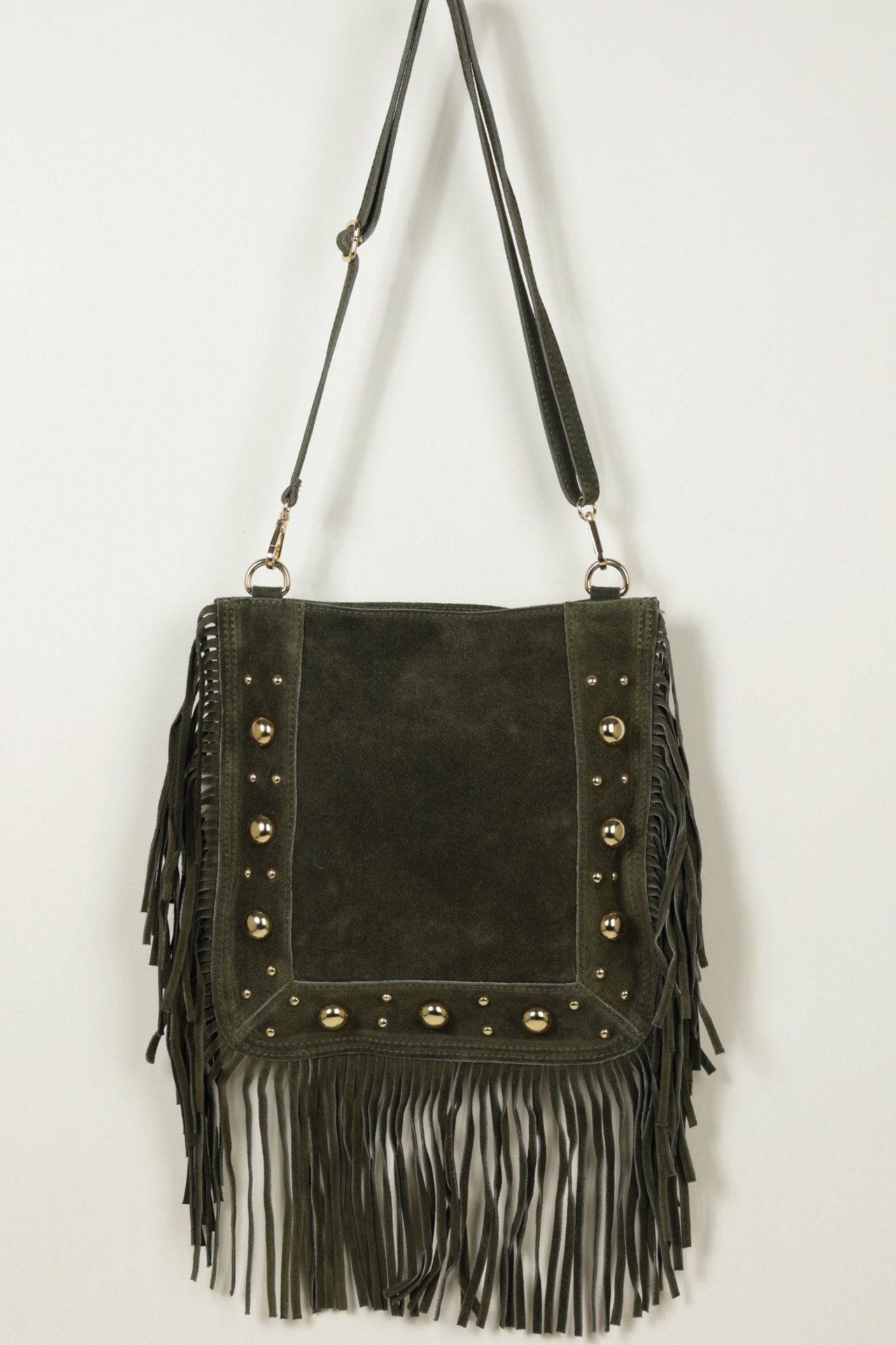 Wildledertasche mit Fransen und Nieten