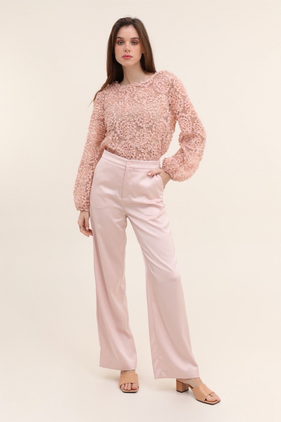 Pullover Rose Petal