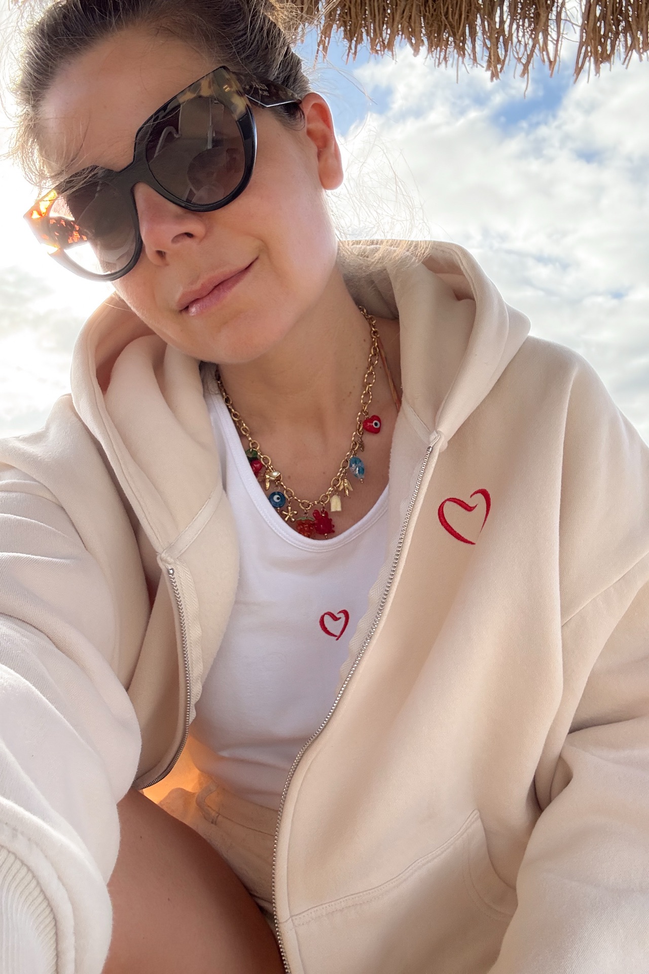 Zipper Hoodie Heartbreak