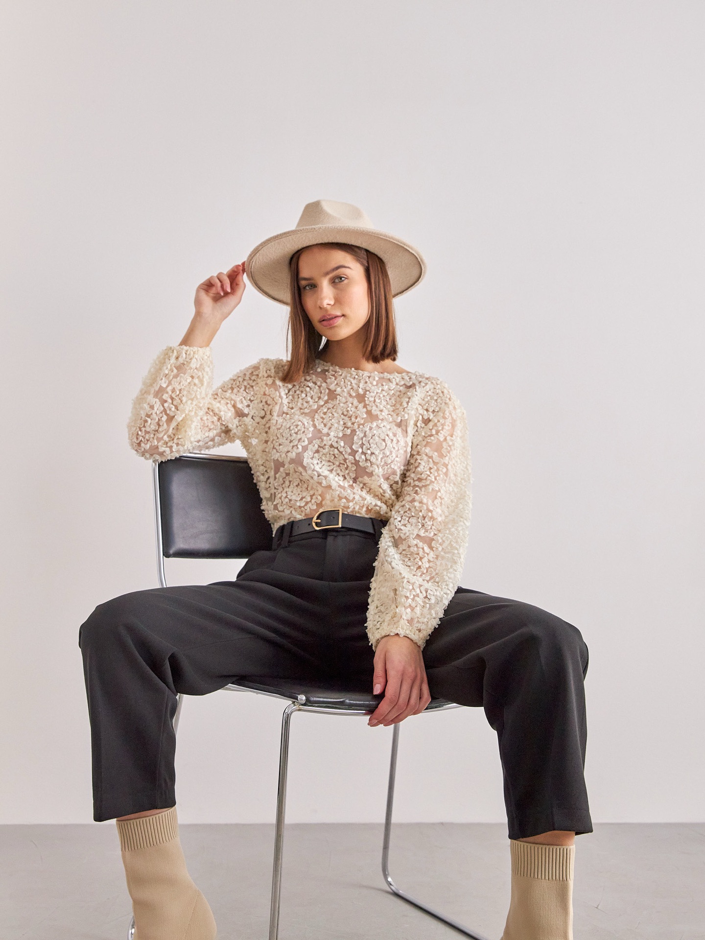 Pullover Rose Petal